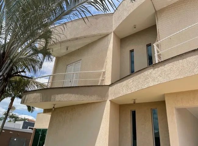 CASA - 3/4 COM PISCINA 