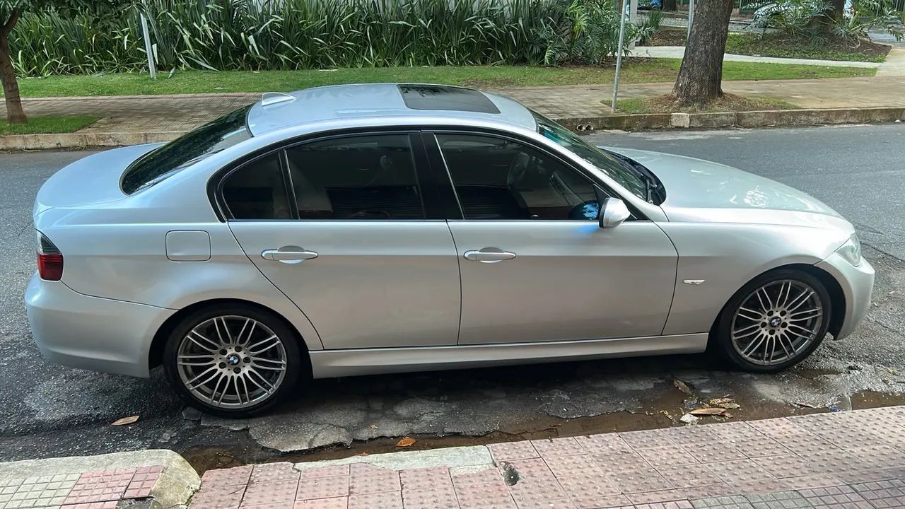 BMW 320I A 2007 - Foto 2