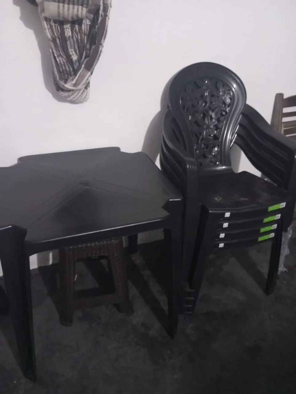 Table with 4 New Chairs64994315626755120