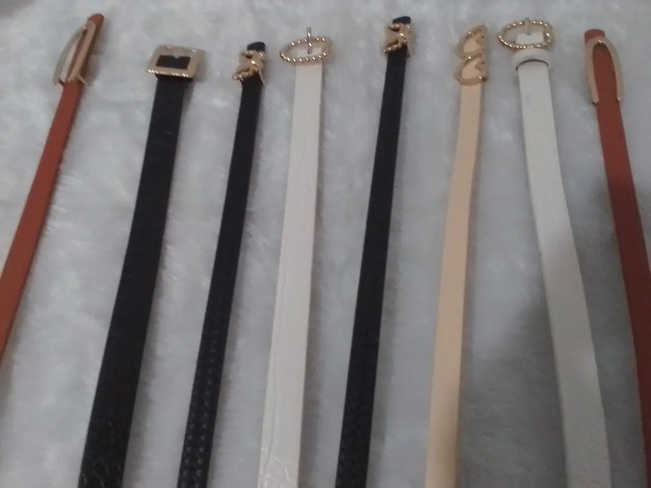 Roupas modas e artesanatos 