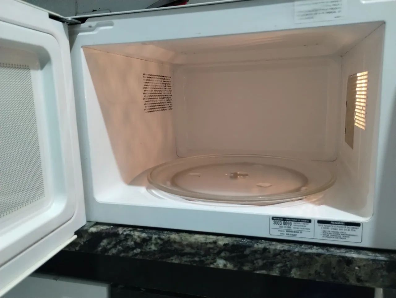Microondas Brastemp 30 Litros  - Foto 4