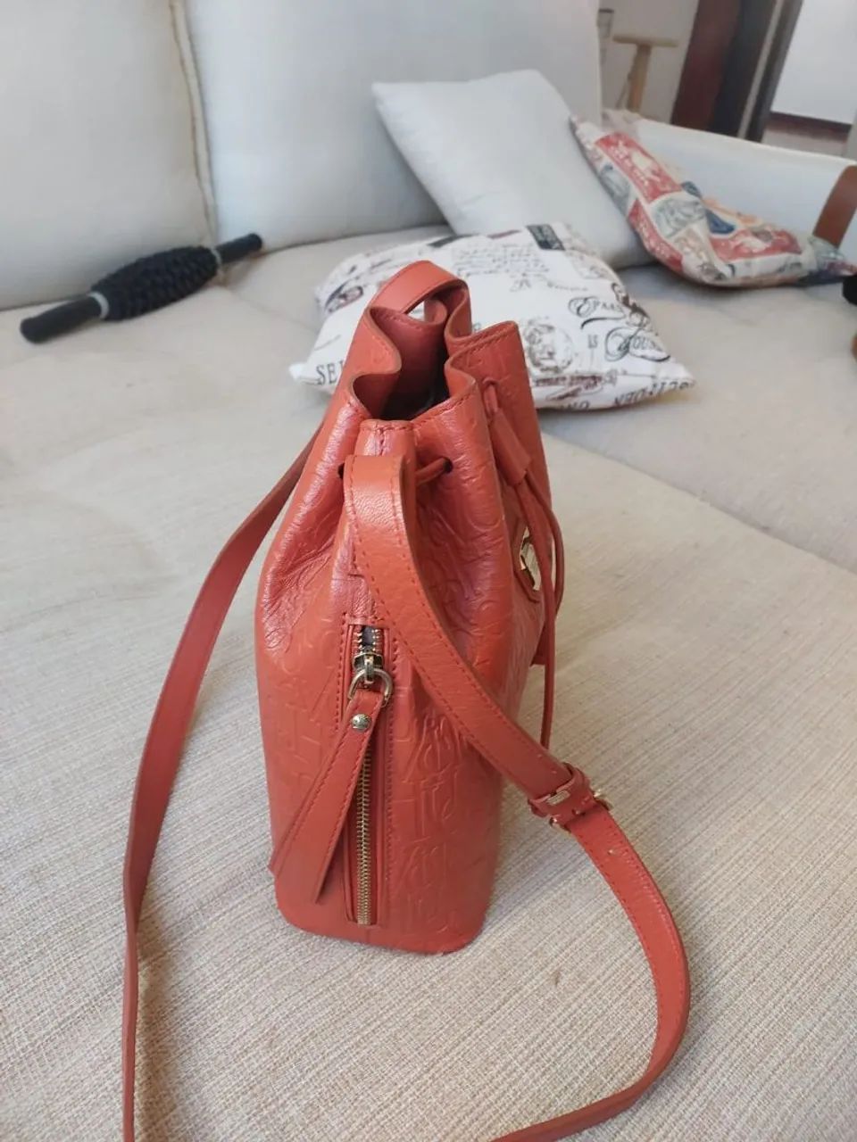 Bolsa Vitor Hugo nova pouco uso  - Foto 2