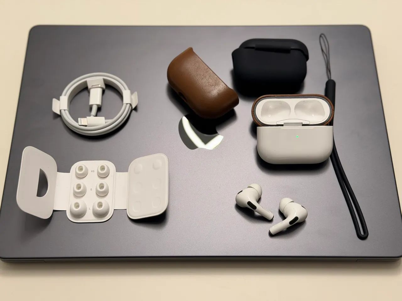 AirPods Pro 2 lightning - Fones de Ouvido - Jardim Stella, Santo