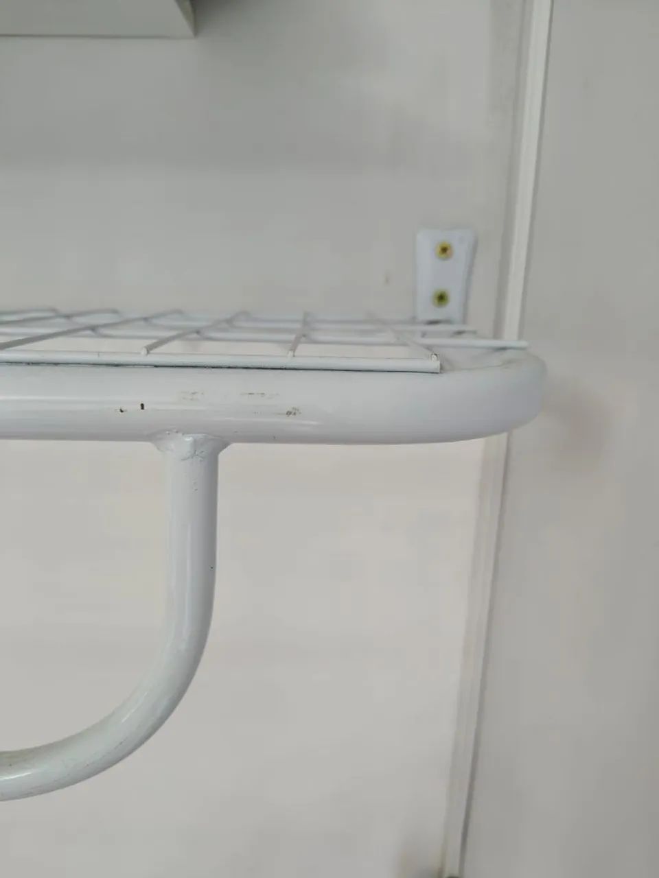 Vende-se Arara com prateleira