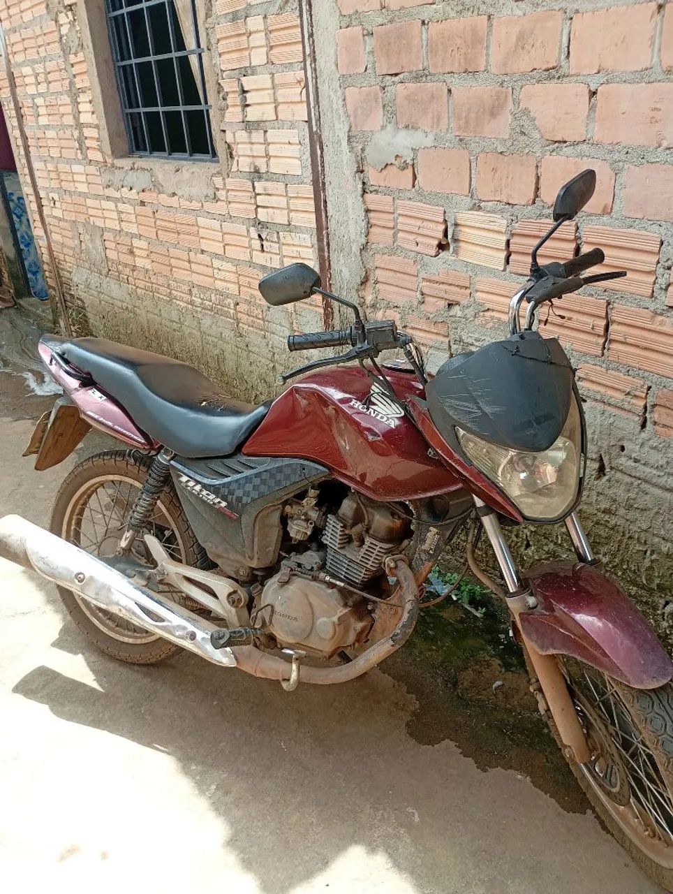 Vende-se moto usada 