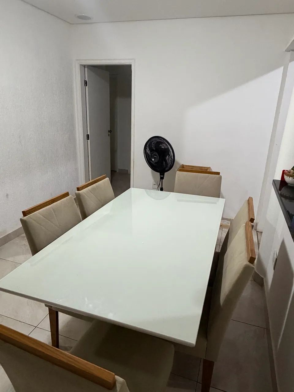 Conjunto de Mesa de Jantar com 6 Cadeiras - Foto 2