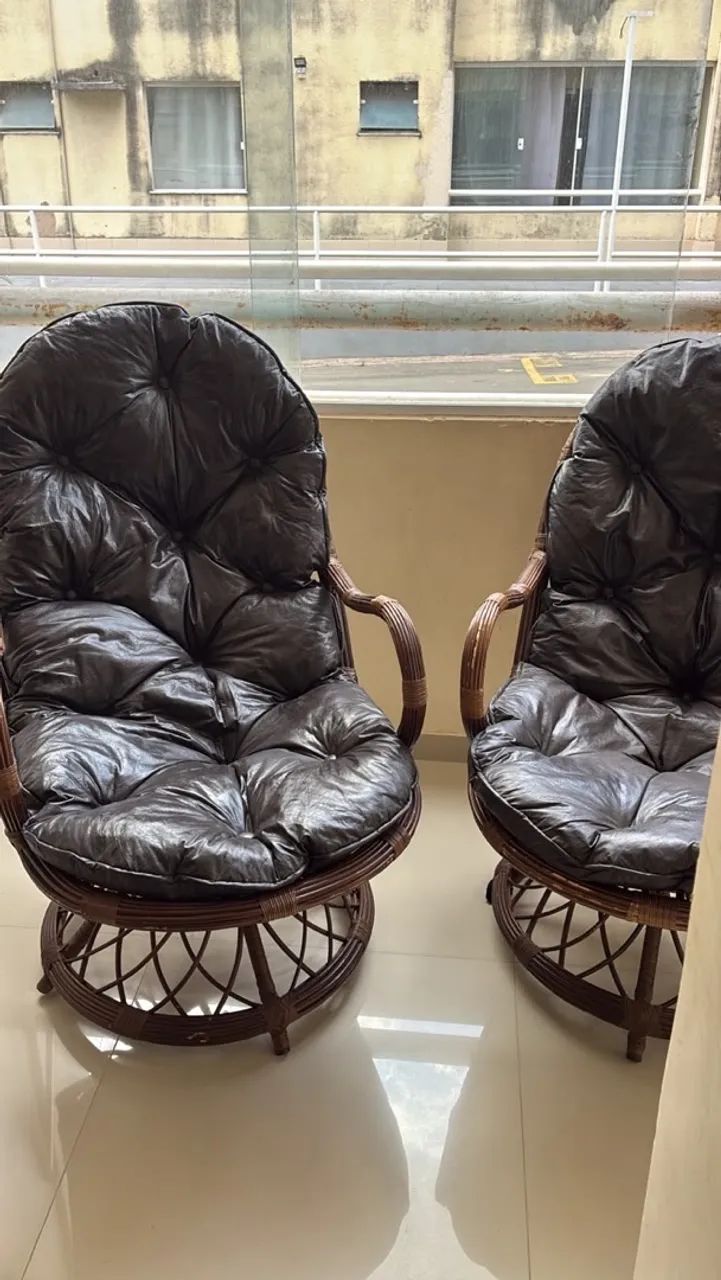 VENDE-SE CADEIRA/POLTRONA GIRATÓRIA ESTOFADA  - Foto 2