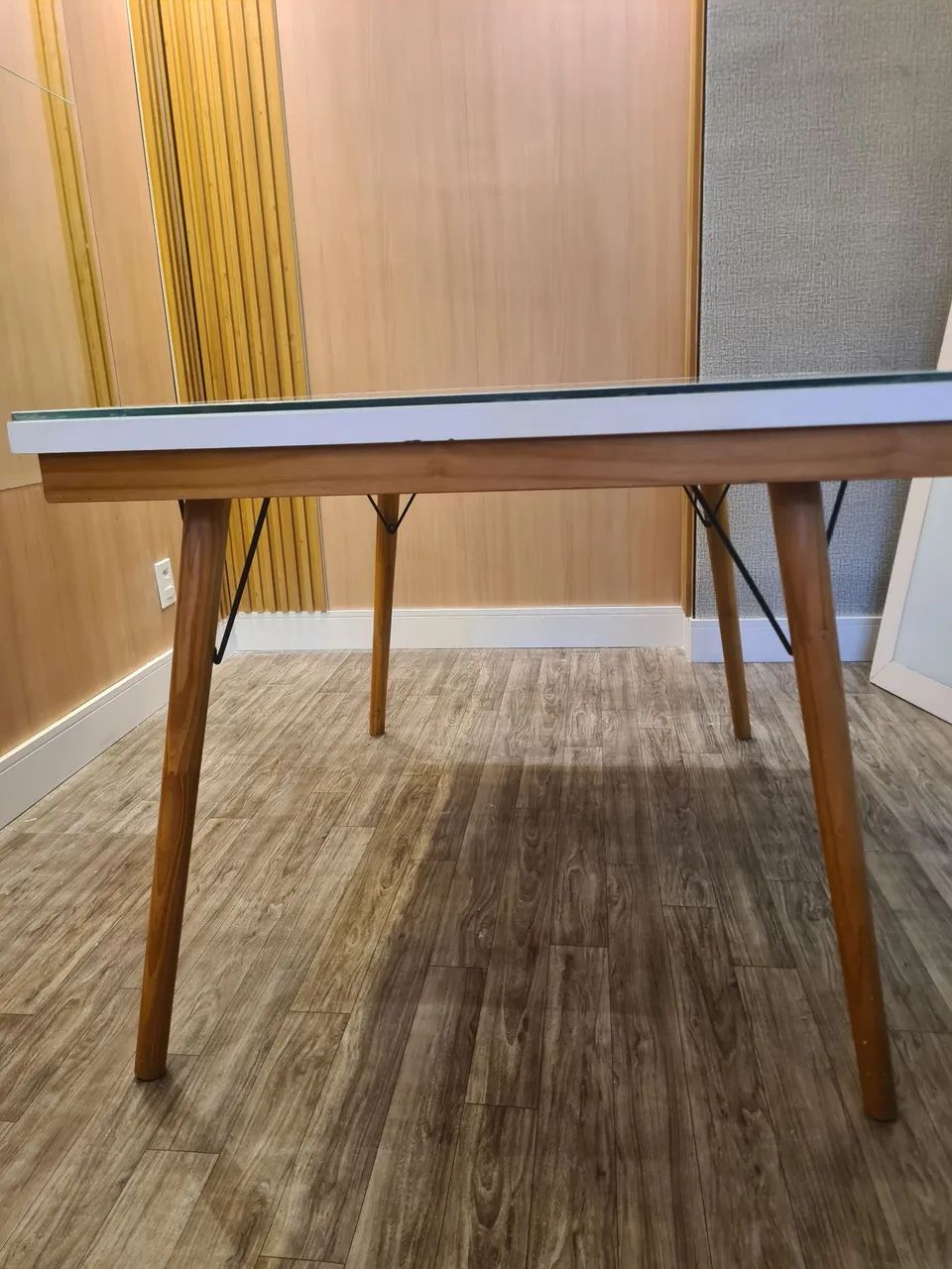 Mesa quadrada com tampo de vidro - Foto 2