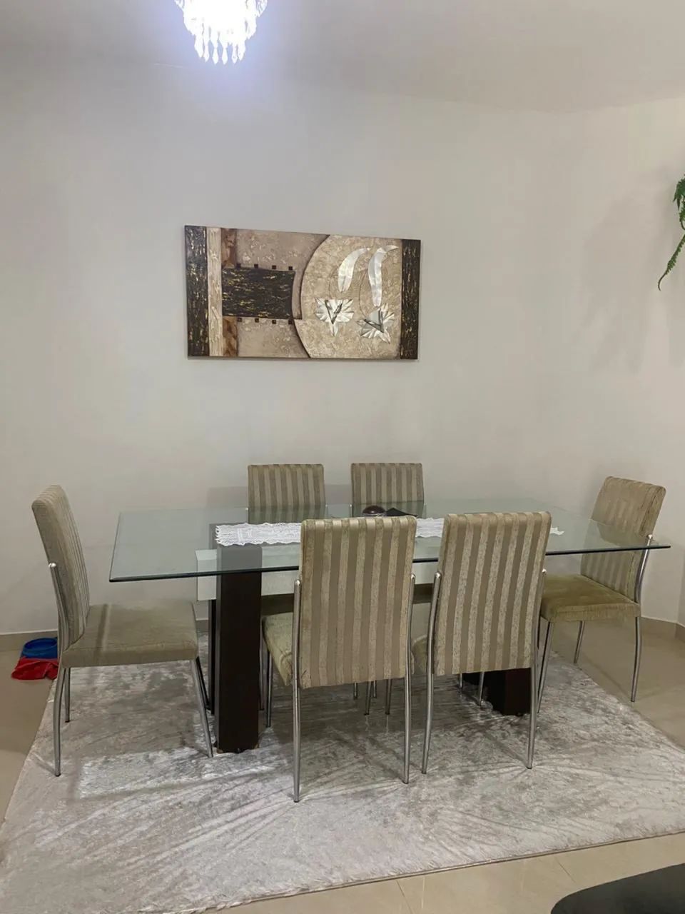 MESA À VENDA