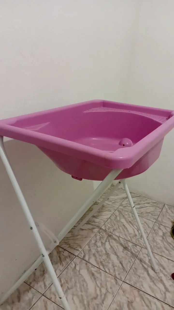 Banheira bebê com suporte