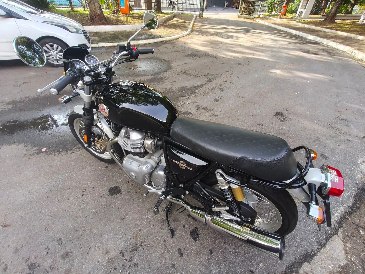 Interceptor 650 com 8 mil km - Foto 4