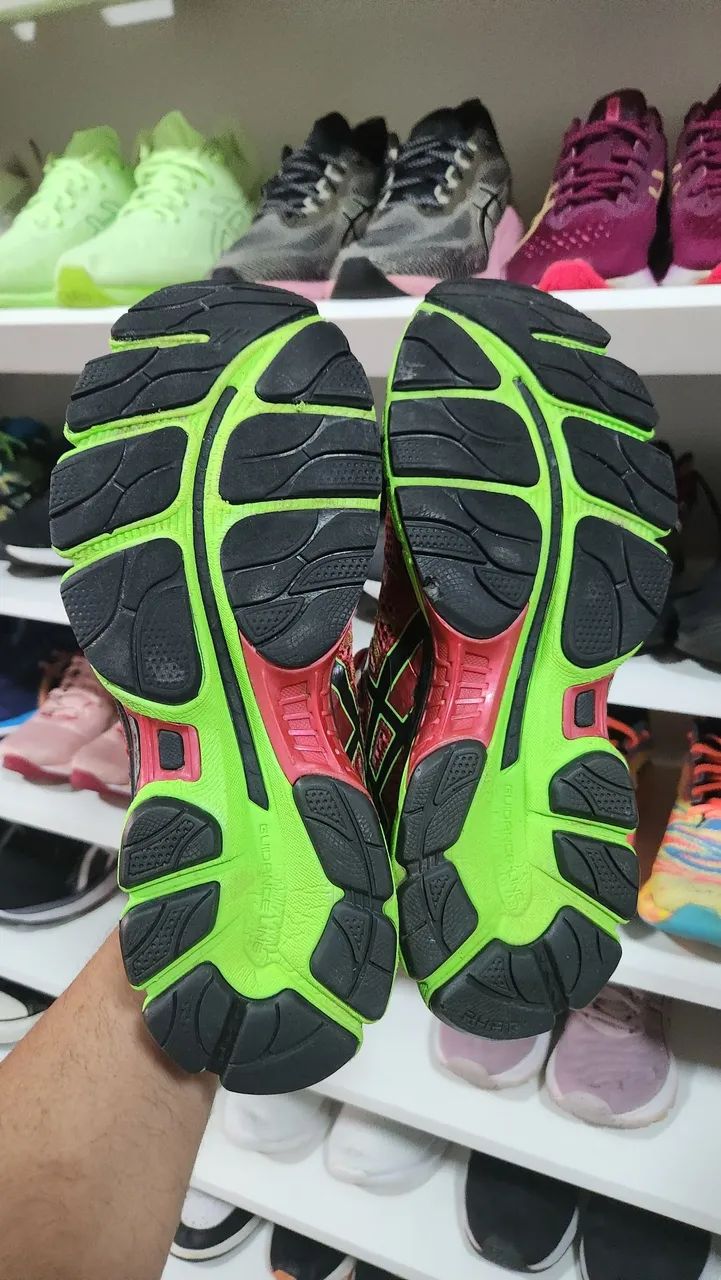 Tênis ASICS Gel Nimbus 16 Original - Tamanho 41 - Muito Confortável - Caminhada  - Foto 4