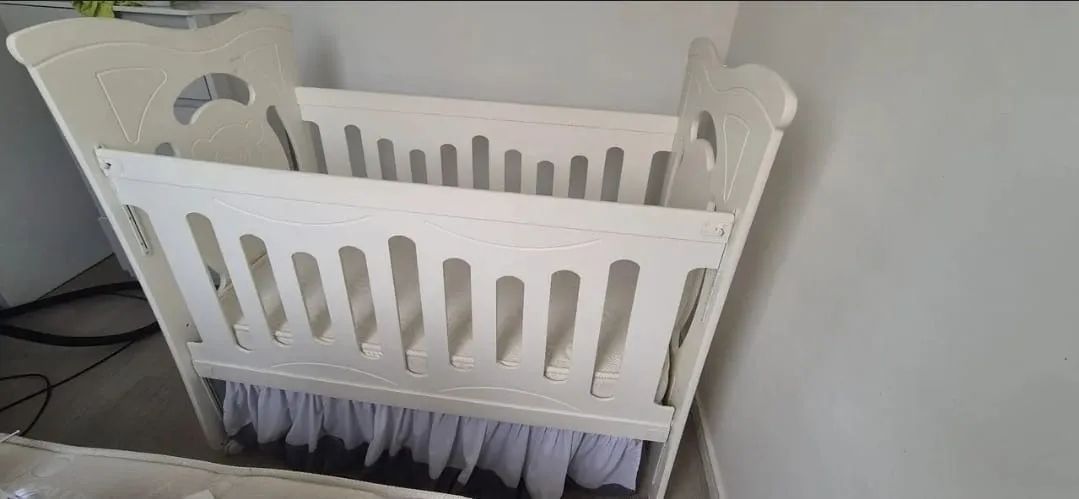 Berço de bebê modelo americano 