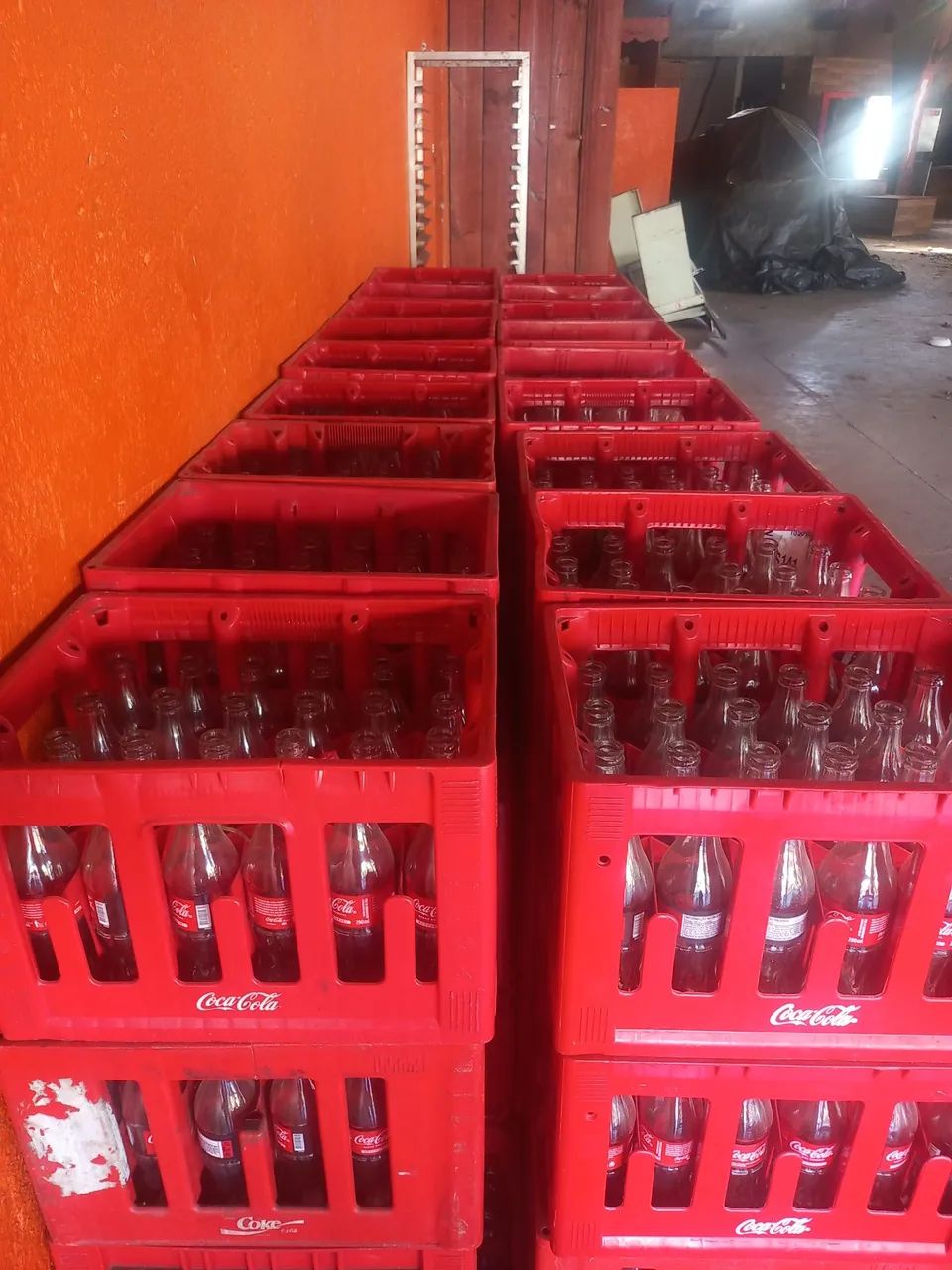 Engradado com Vasilhames de Coca Cola KS - Foto 3