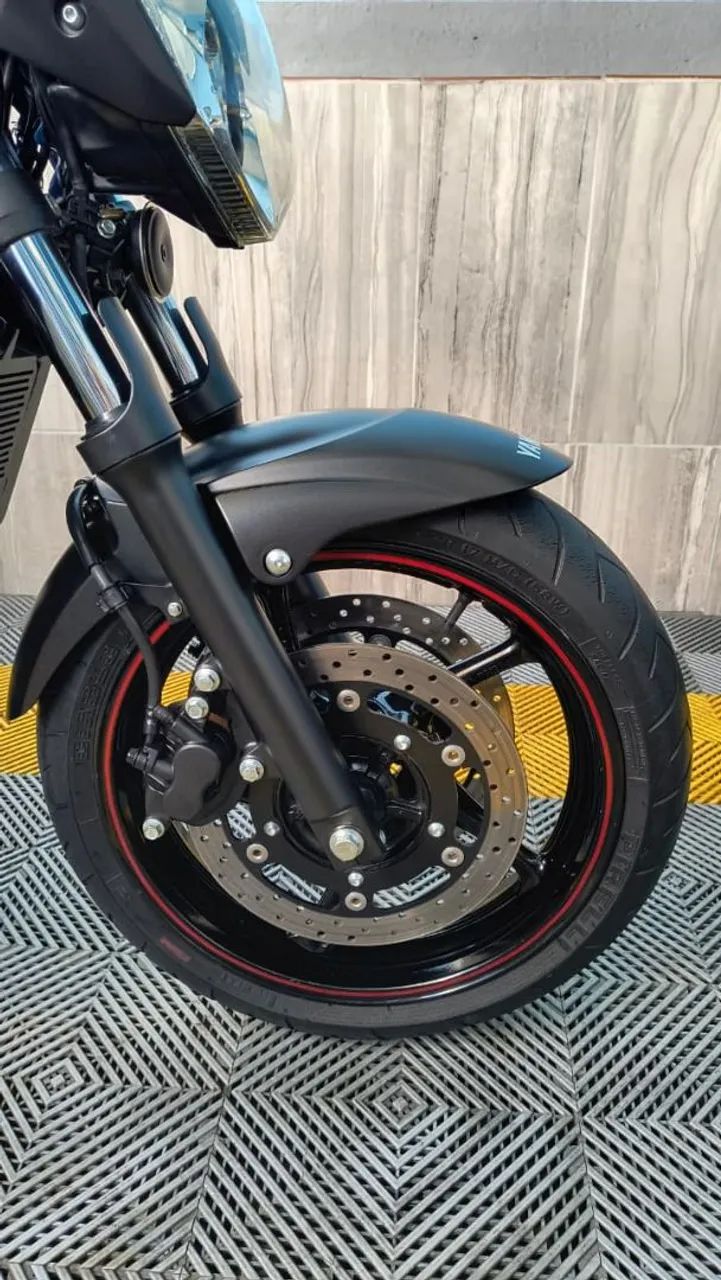 Yamaha XJ6 N  - Foto 5