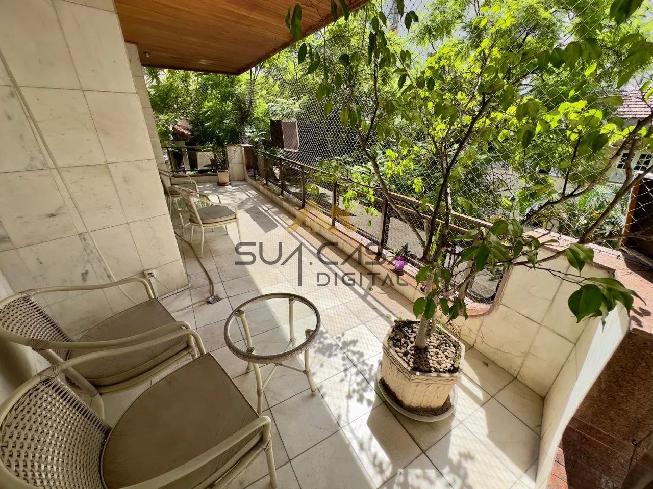 AP0072 - Apartamento com varandas no Humaitá  3 quartos, 102 m², 2 vagas REF: AP0072 2