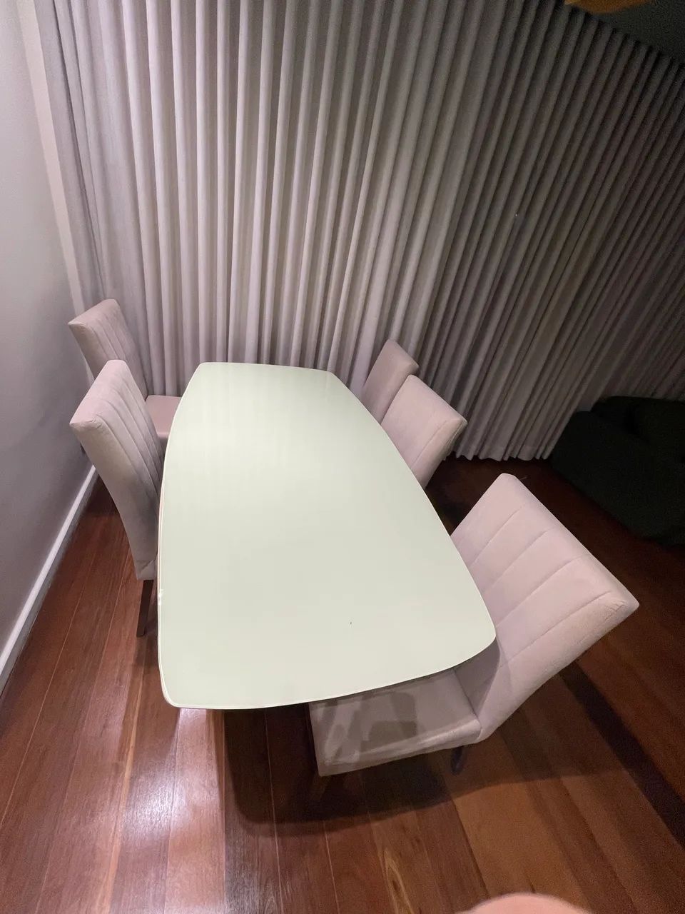 Mesa de jantar e cadeiras - Foto 2