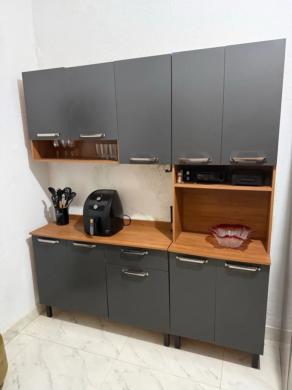 ARMÁRIO DE COZINHA