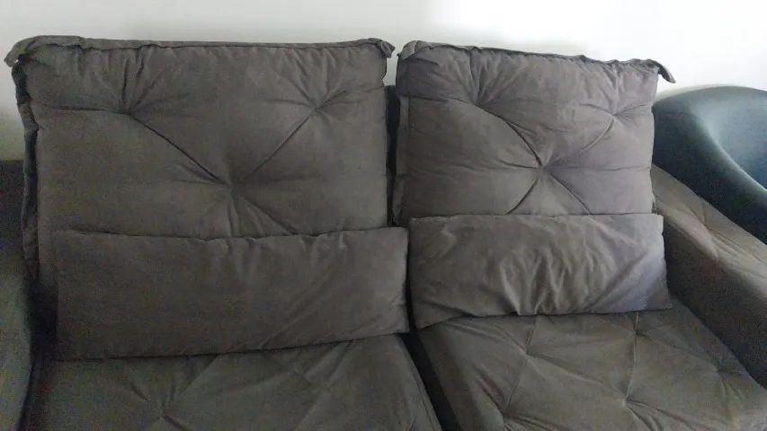 Vendo Sofá Retrátil em ótimo estado de conservação - Foto 3