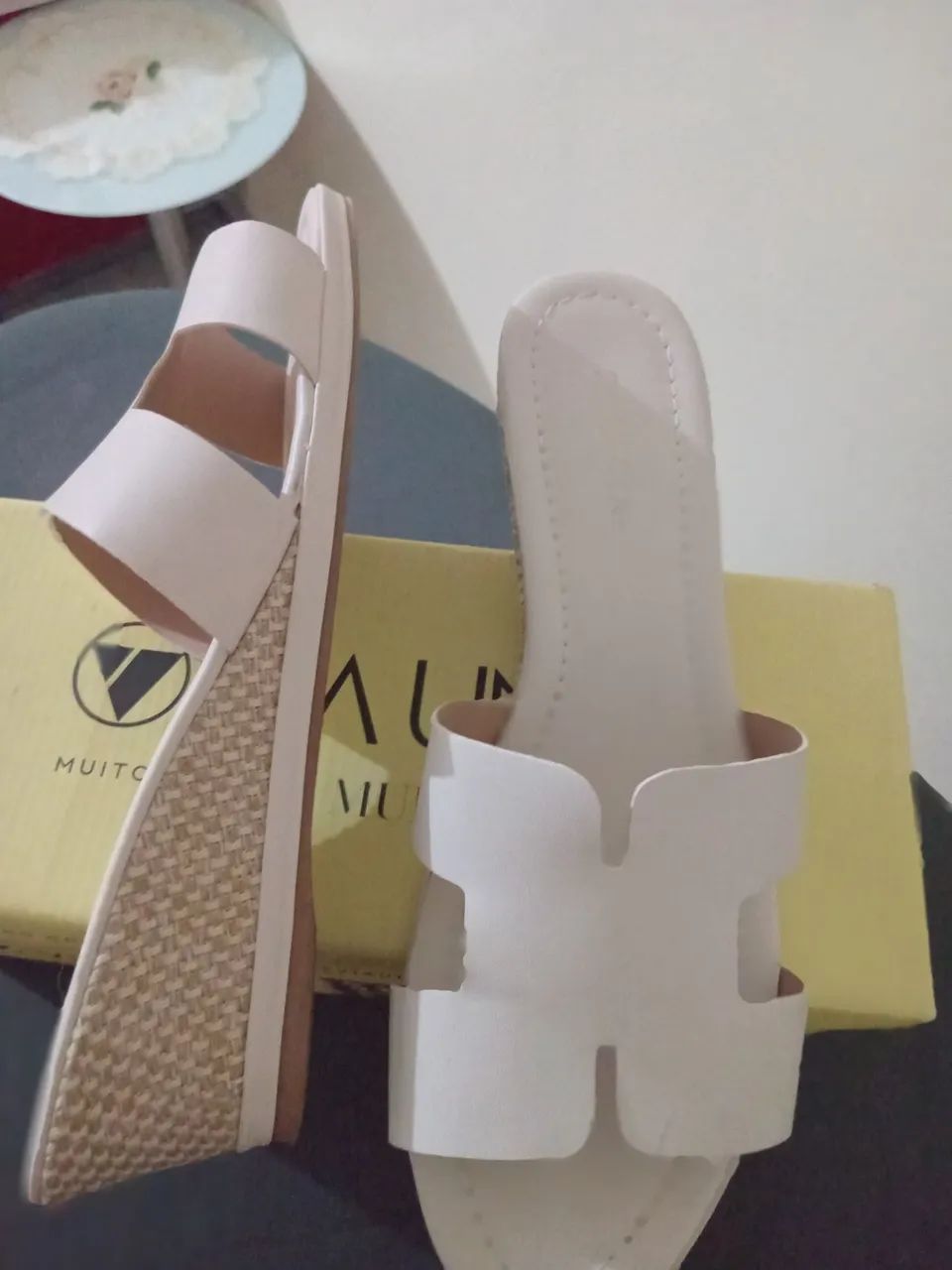 3 Sapatos e 2 Vestidos  - Foto 2