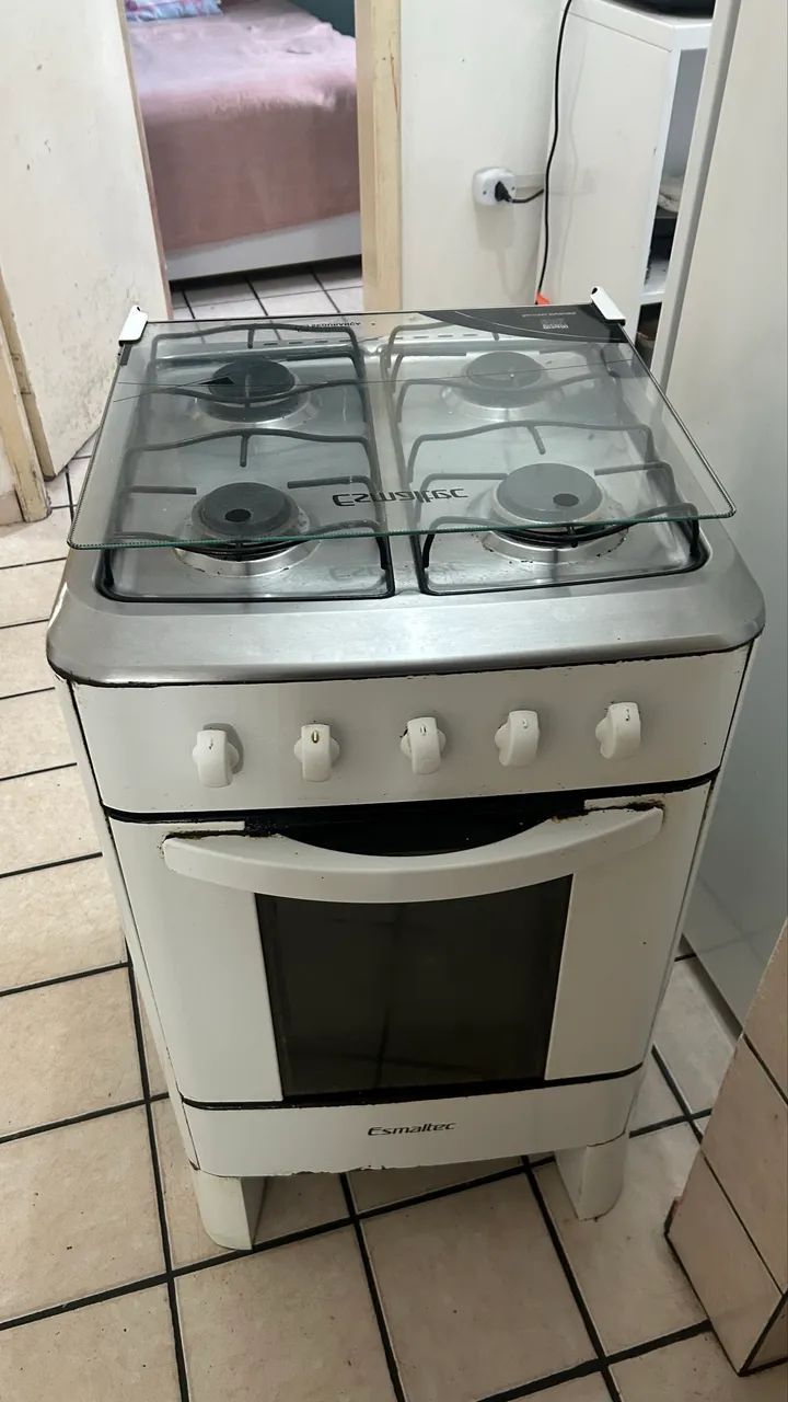 Fogão Esmaltec 4 bocas Usado 