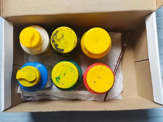 6 Colored Paints in Large Jars65745817636227121