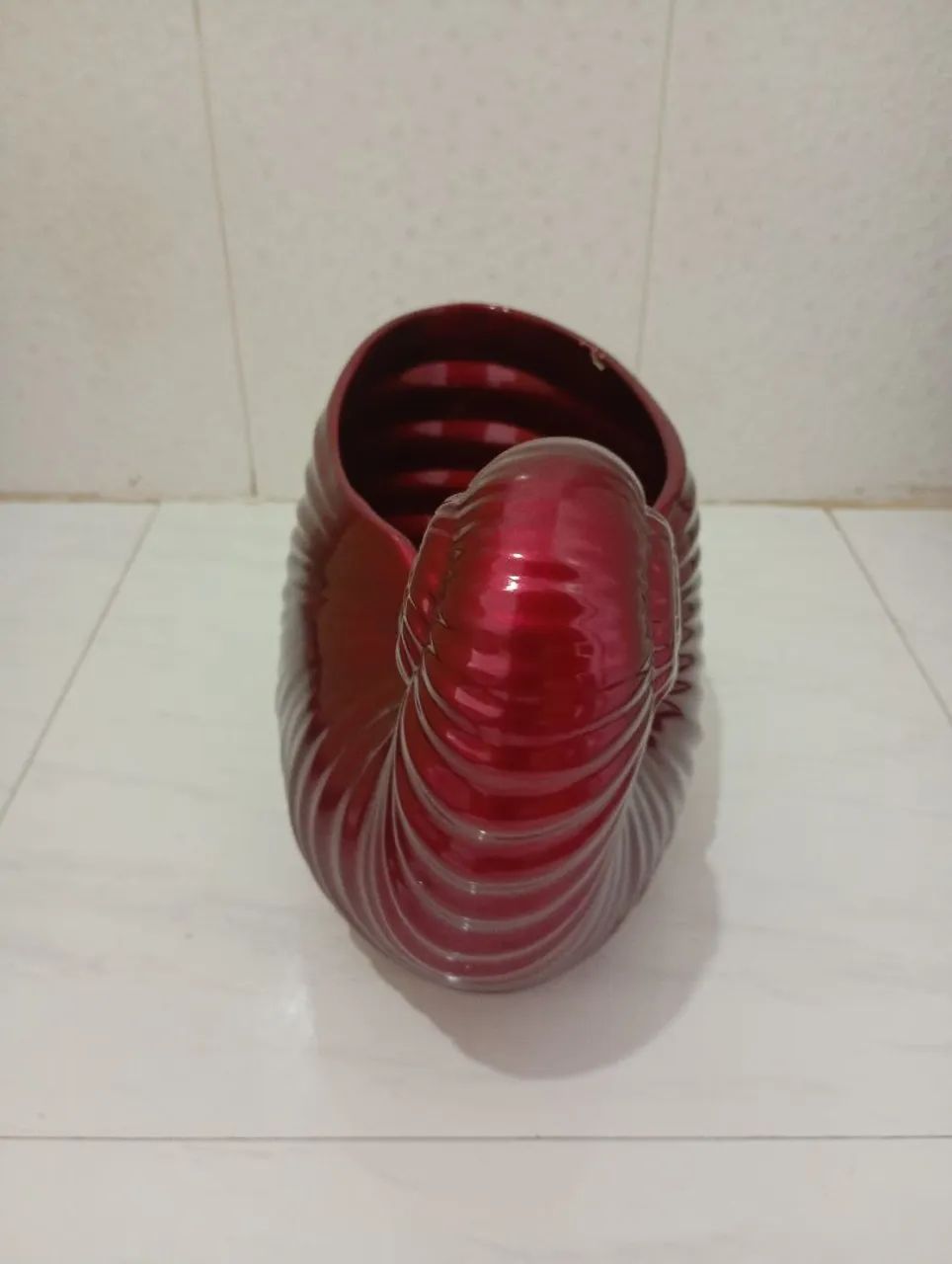 Vaso tipo floreira em cerâmica cor vermelha  - Foto 3