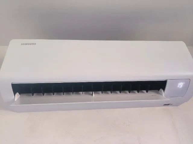 Vendo Ar-condicionado Samsung semi-novo 