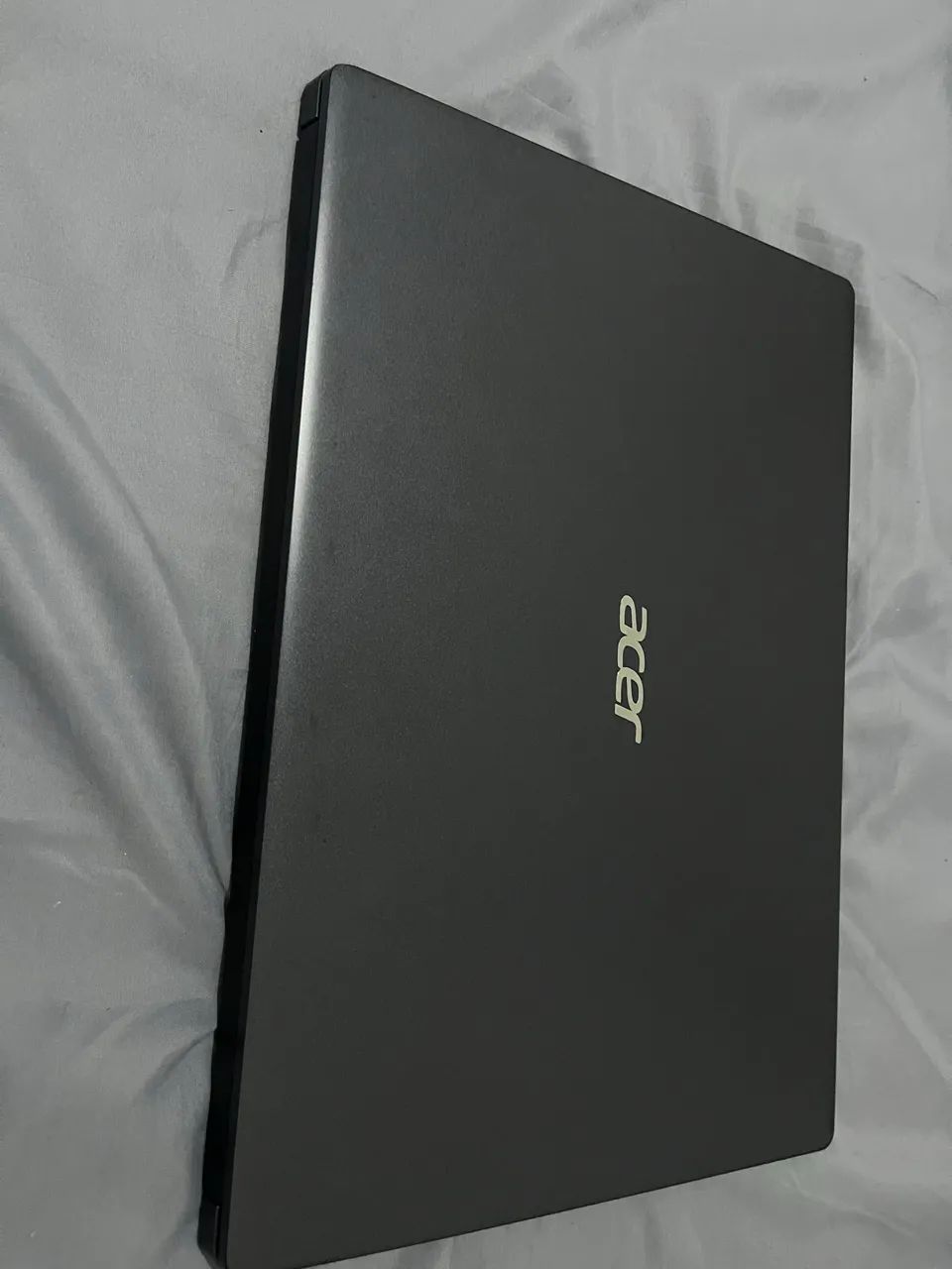 VENDO NOTEBOOK ACER ASPIRE 3 512Gb SSD  8GB RAM 