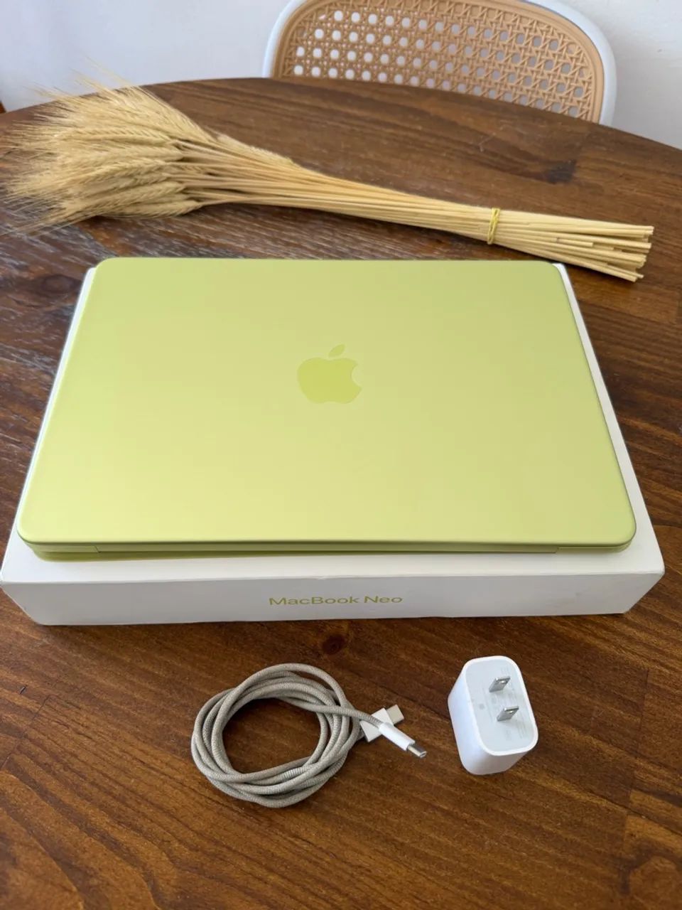 MacBook Neo - 256gb. 2 meses de uso. ZERO! - Notebooks