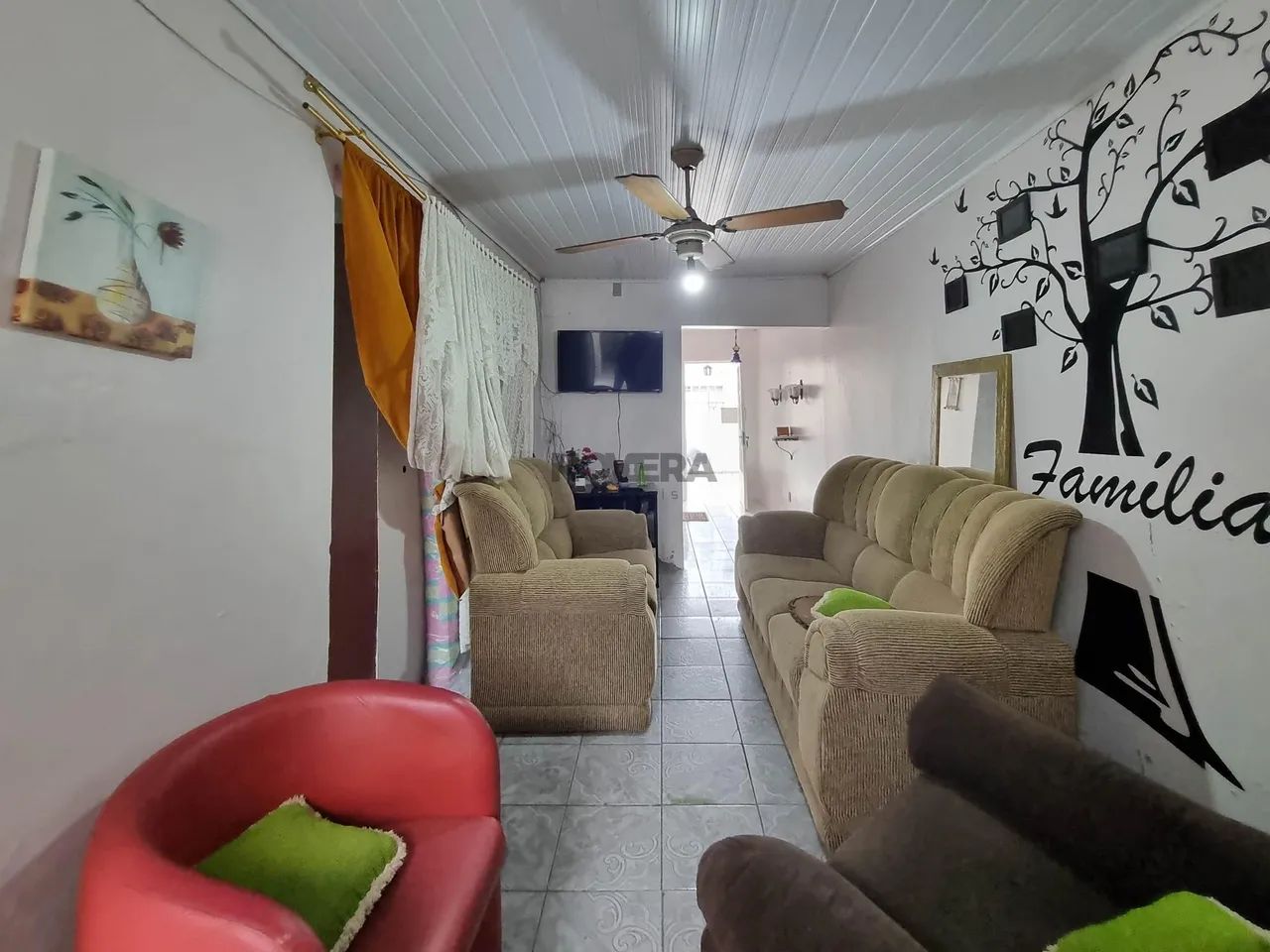 Casa em região central com garagem e potencial para comércio - Foto 3