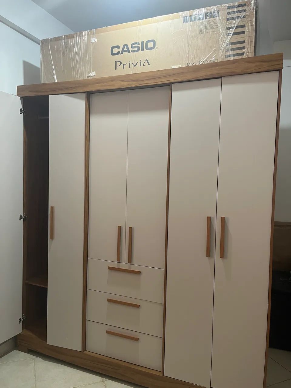 Guarda-roupa 6 portas  - Foto 2