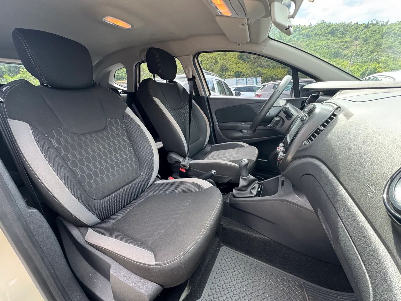 Renault Captur Zen 1.6 16V Flex 5P Mec. 2019 - Foto 4