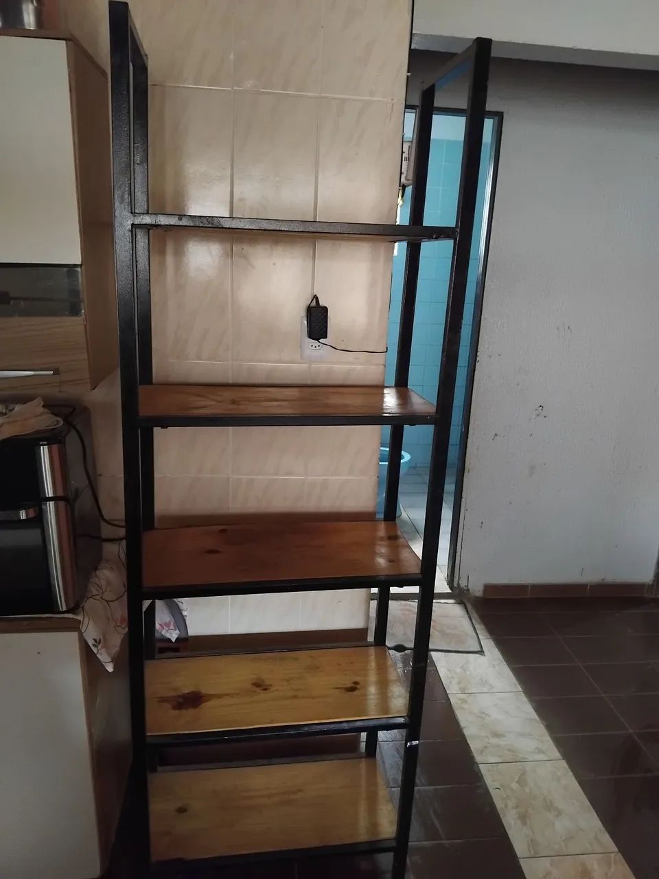 Vende se armário rústico 