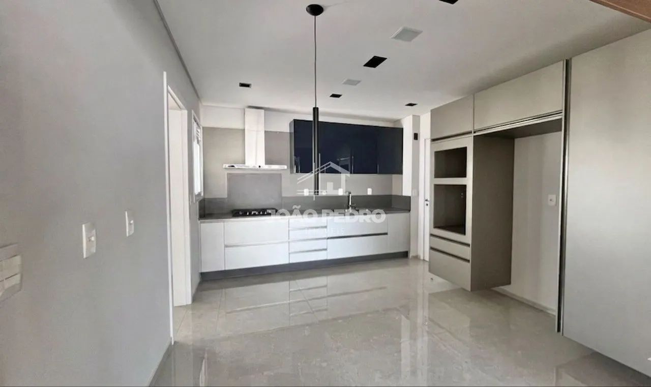 Apartamento no Edifício Manacá | 3 Suítes, Persianas Automatizadas e Sacada - Foto 5