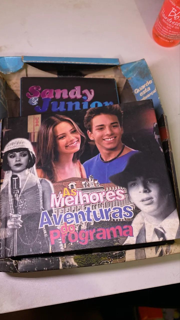 Sandy e Junior - As melhores aventuras VHS e livreto