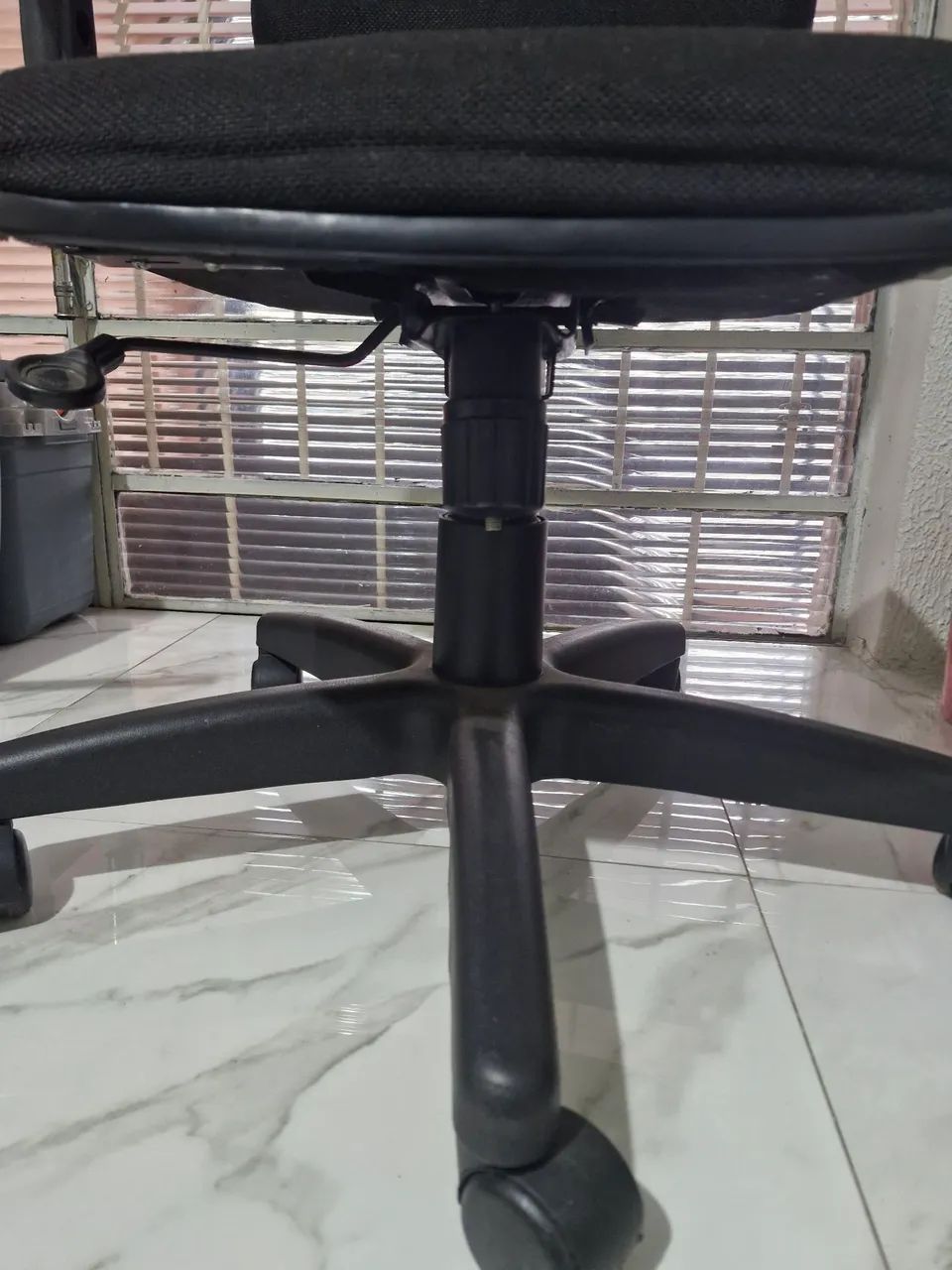 Cadeira giratória  - Foto 2