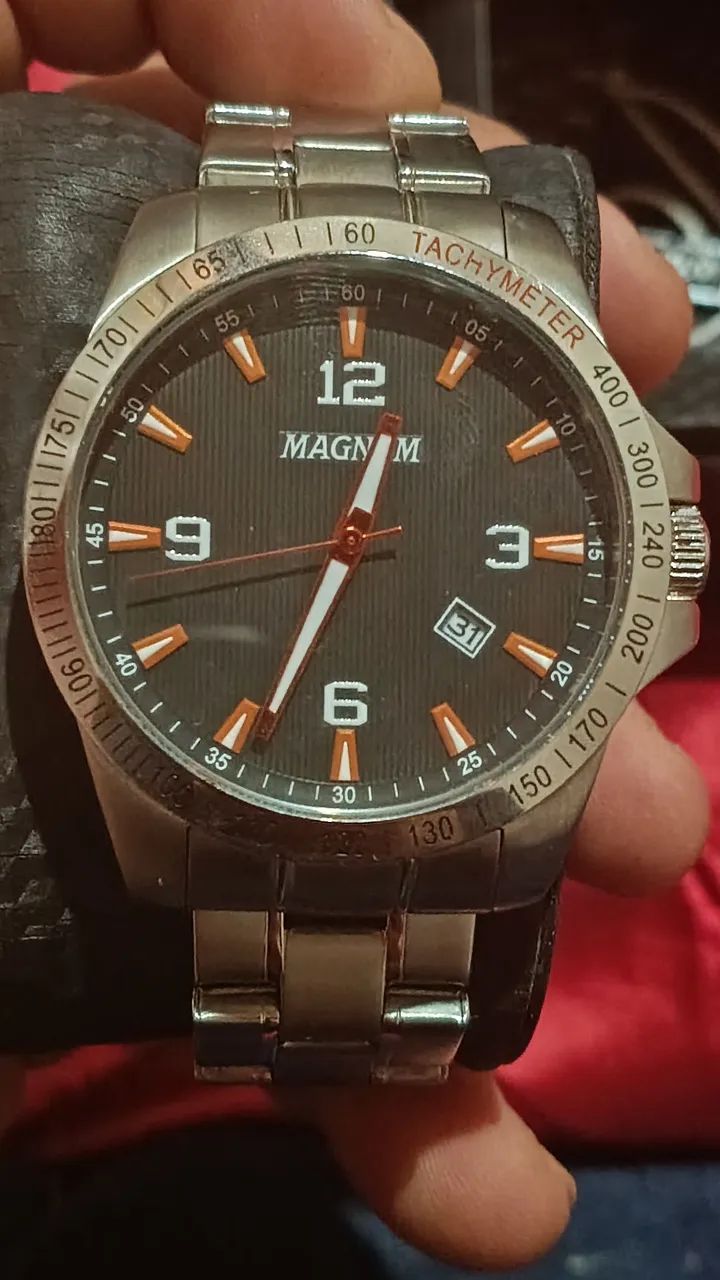 Relógio Magnum 