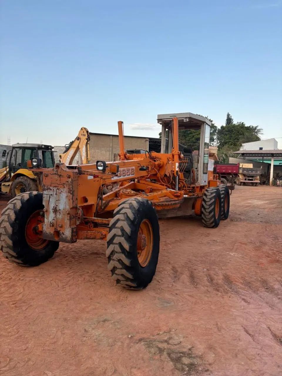 Motoniveladora FG85B