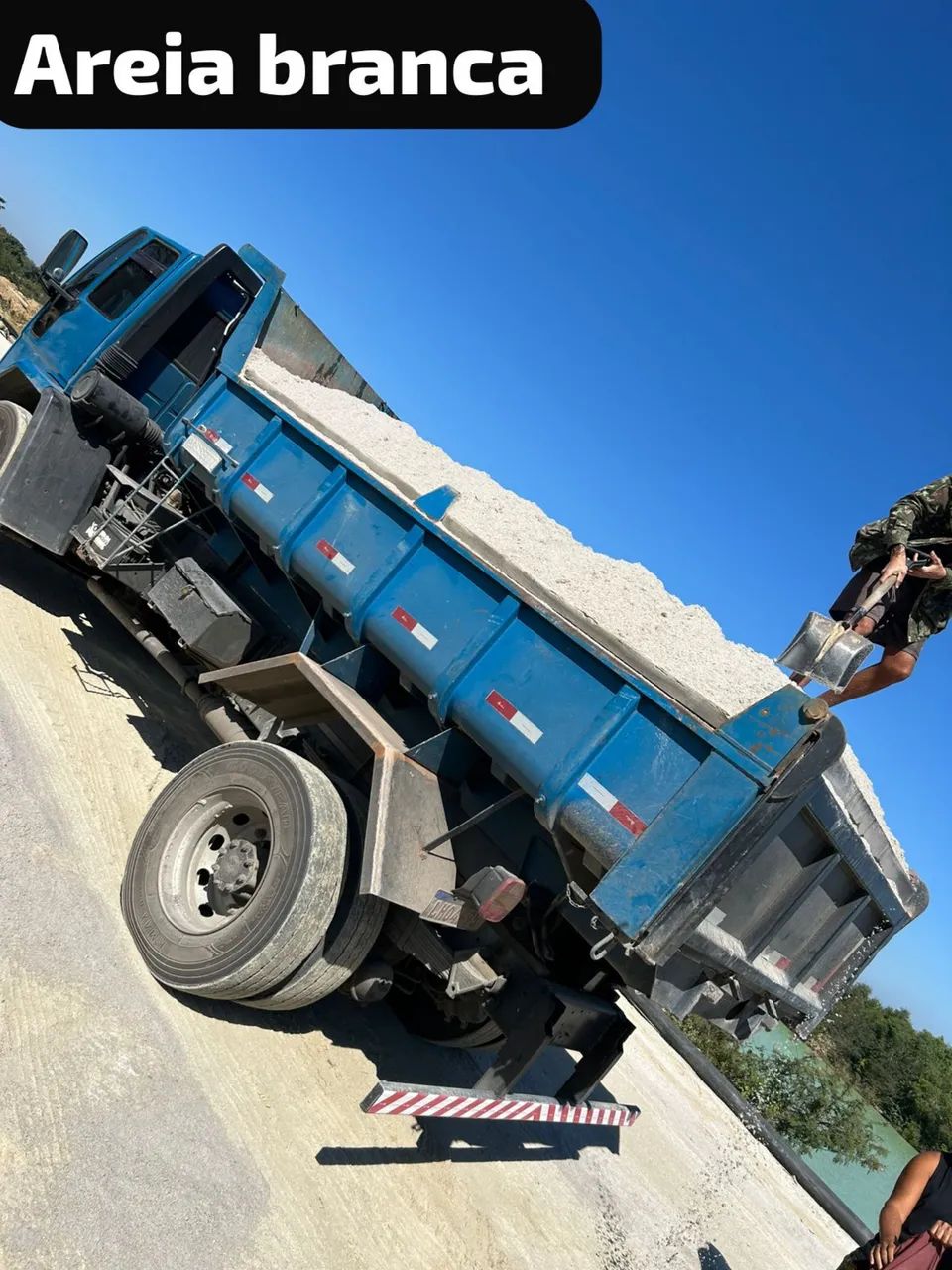Areia lavada pedra barro pó de pedra bica corrida  - Foto 4