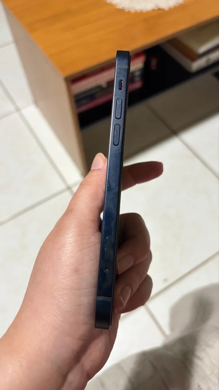 iPhone 12 64G usado - Foto 3