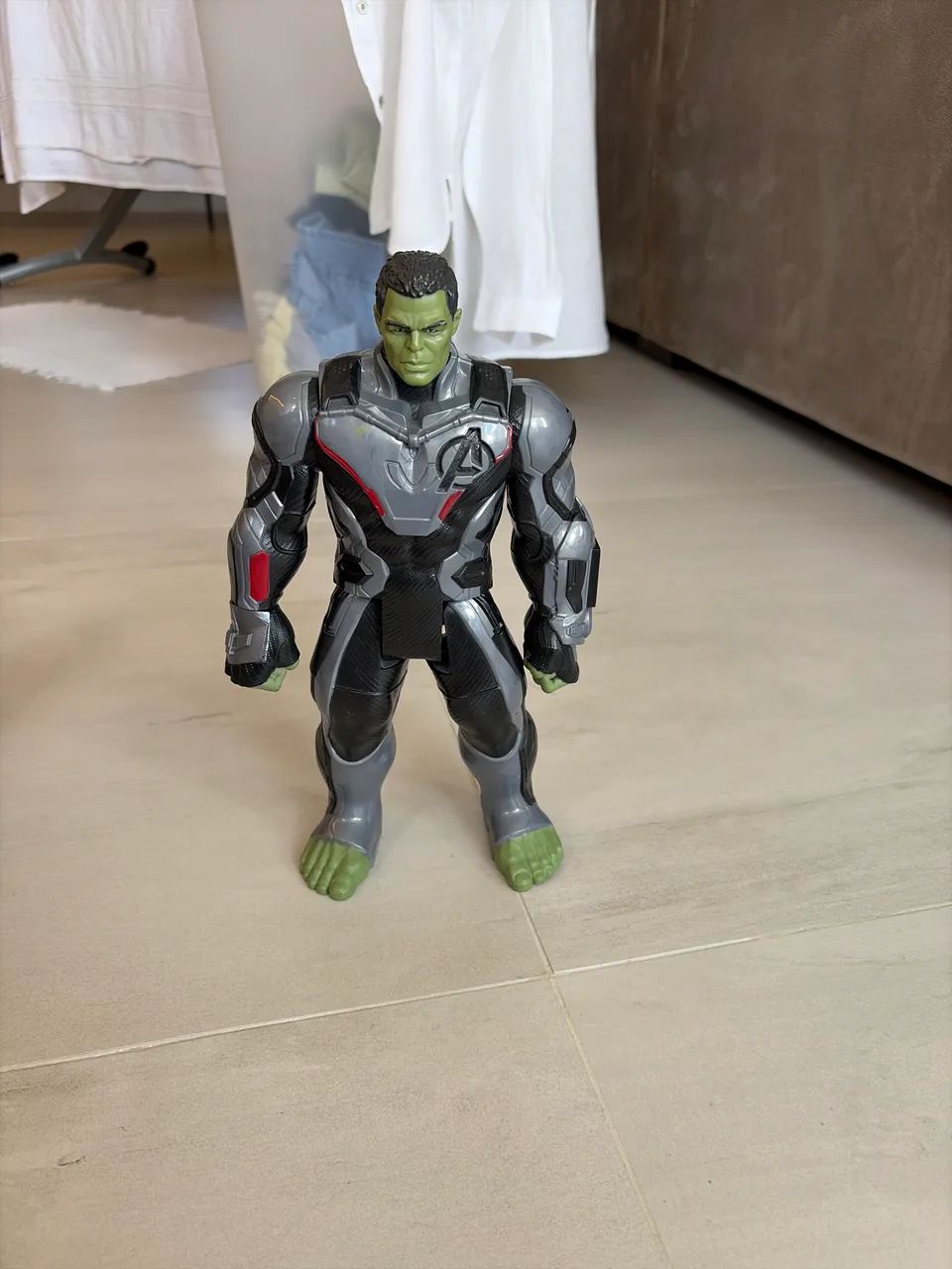 Boneco avengers hulk