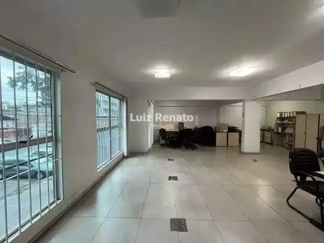 Prédio comercial com 920m² e 12 vagas de garagem no Prado - Foto 2