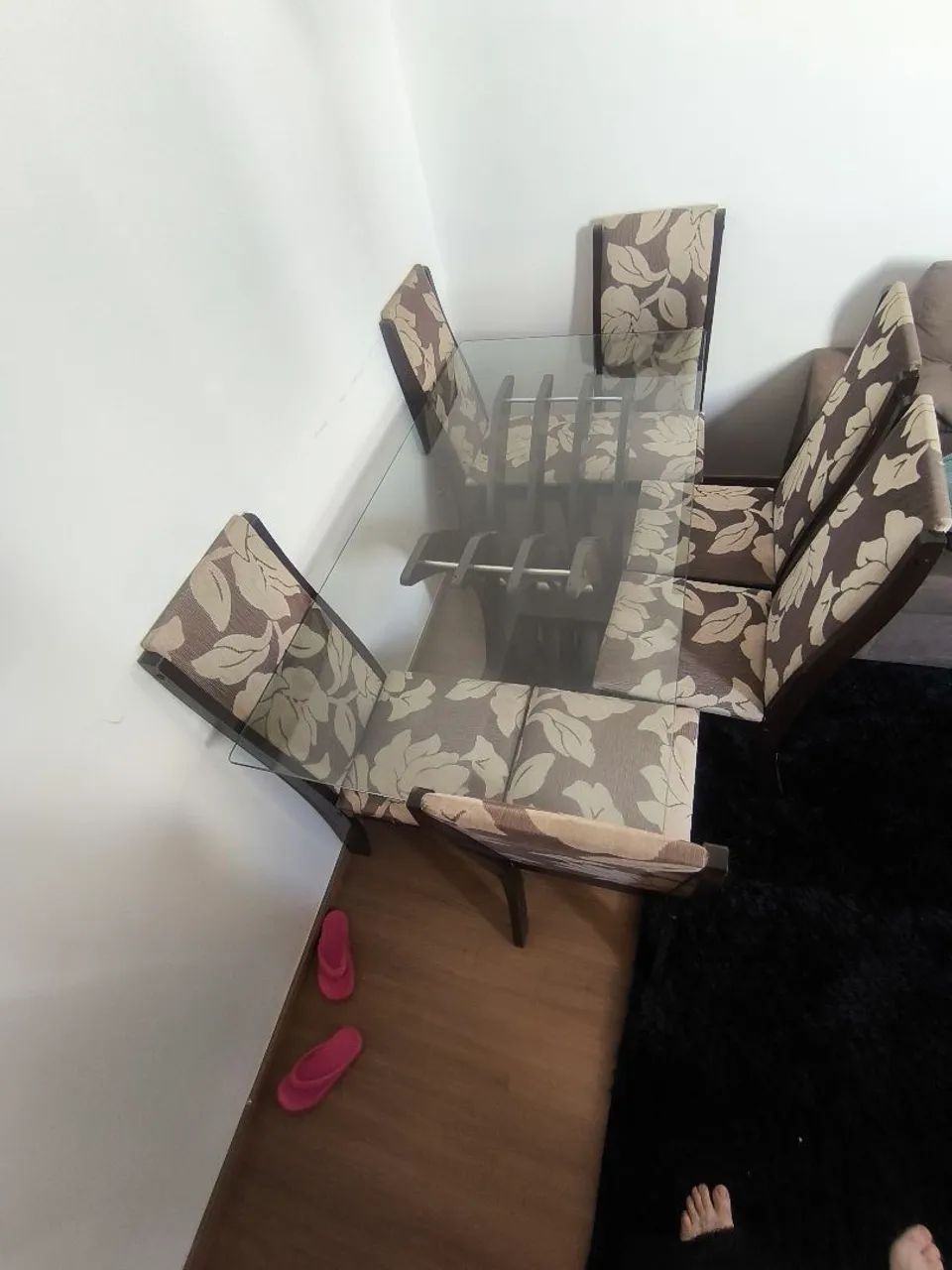 Vendo mesa com 6 cadeiras. - Foto 5