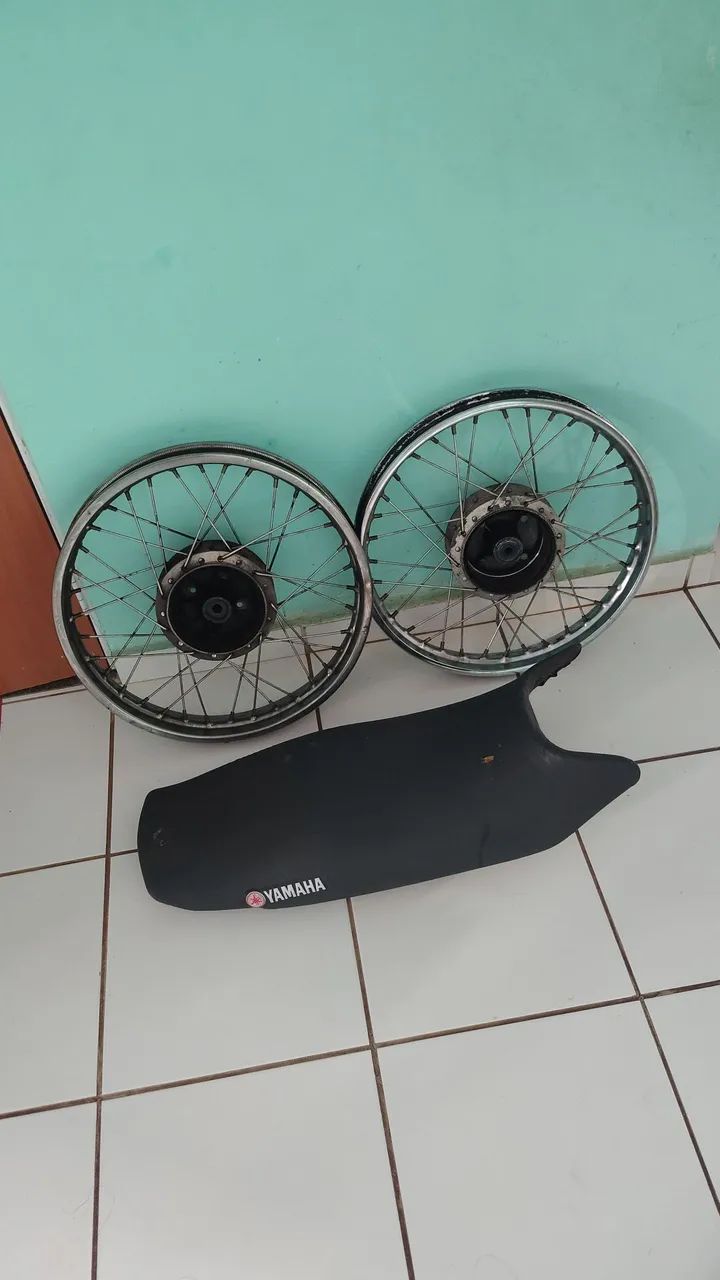 Vendo roda fecto125 
