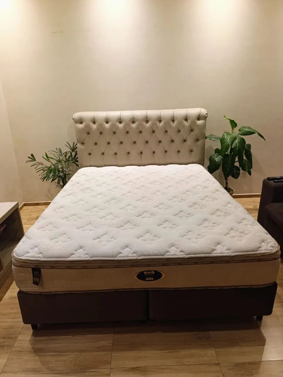 Cama box queen Simmons (entrega grátis)