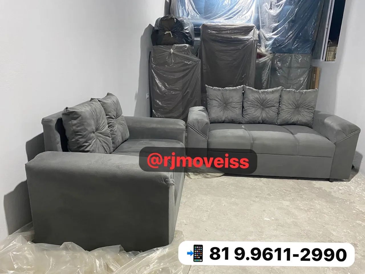 Sofá almofadado disponível pronta entrega 
