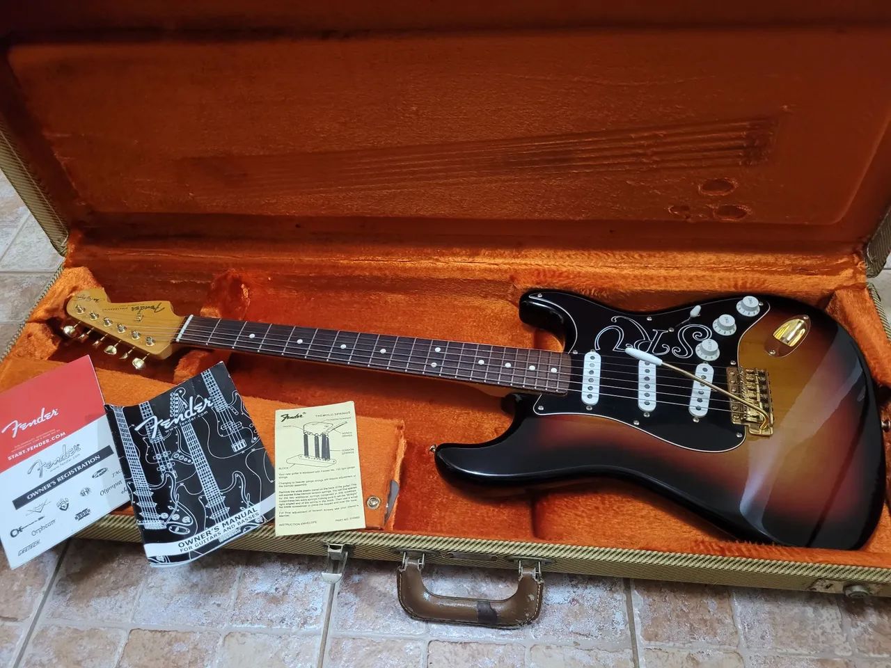 Fender USA Stevie ray vaughanモデル Fender stevie ray vaughan SRV - Instrumentos musicais - Vila Diva