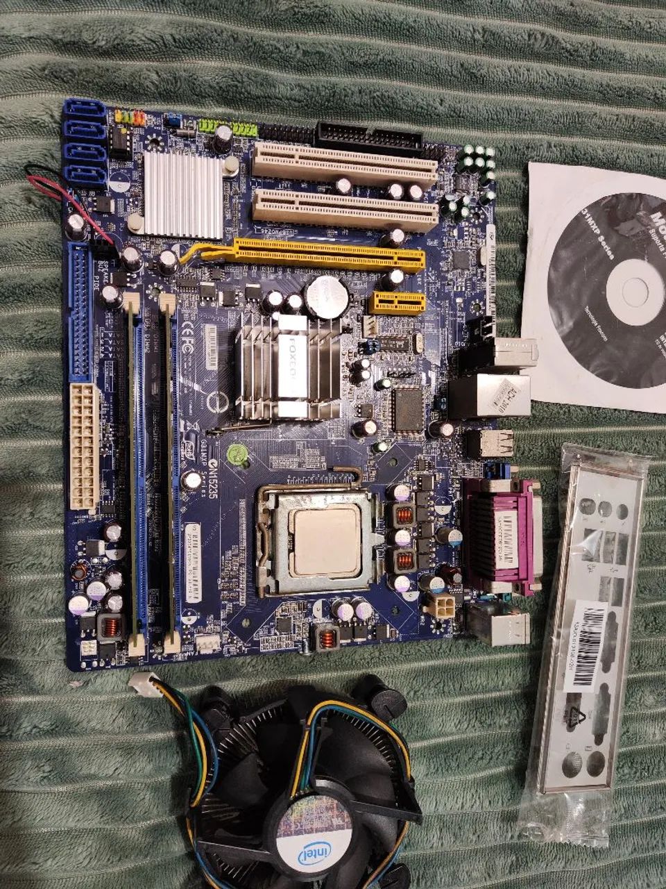 Placa mãe, Pentium E5500 e 4gb ddr2