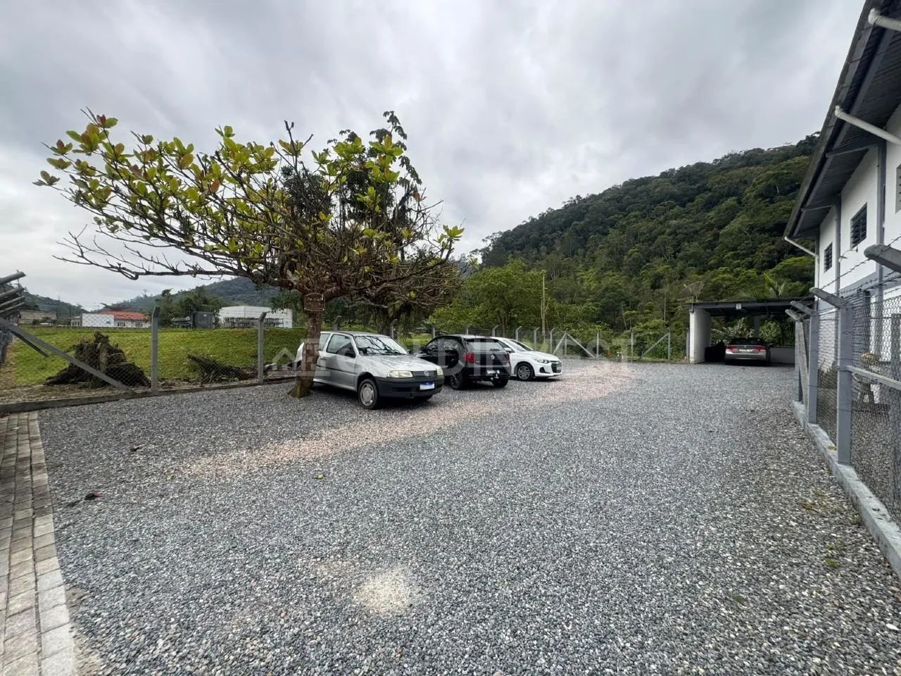Galpão com 400m² no bairro Poço Fundo!!! - Foto 3